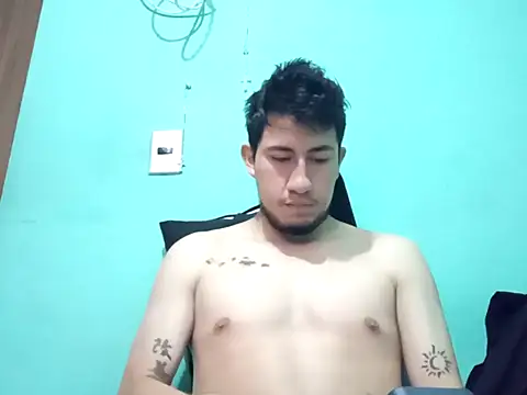 Snapshot of True_Di chatting on October 2025 11:31:02 AM True Di online show from October 2025 11:31:02 AM