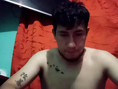 Snapshot of True_Di chatting on October 2025 01:06:01 AM True Di online show from October 2025 01:06:01 AM