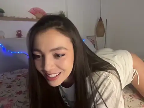 Snapshot of keirasworld chatting on January 2026 12:24:01 AM keirasworld online show from January 2026 12:24:01 AM