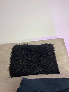 Charlottediolet online show from March 2026 03:23:01 PM