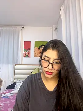 Snapshot of Sweet_and_Rous0 chatting on October 2025 03:45:01 AM Sweet and Rous0 online show from October 2025 03:45:01 AM