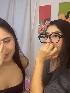 Snapshot of Sweet_and_Rous0 chatting on October 2025 03:42:02 AM Sweet and Rous0 online show from October 2025 03:42:02 AM