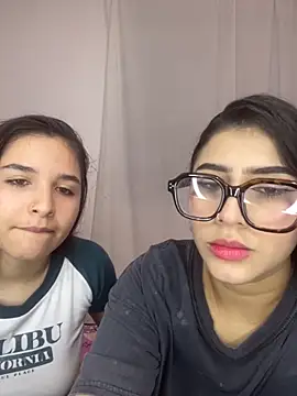 Snapshot of Sweet_and_Rous0 chatting on October 2025 03:34:01 AM Sweet and Rous0 online show from October 2025 03:34:01 AM