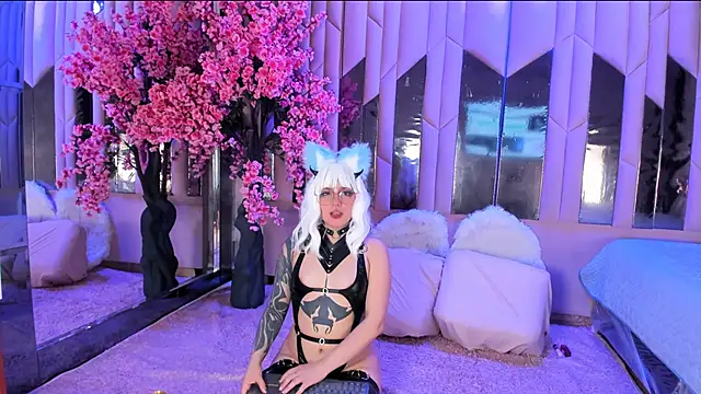 Snapshot of BizzyNoar chatting on October 2025 08:42:01 PM BizzyNoar online show from October 2025 08:42:01 PM