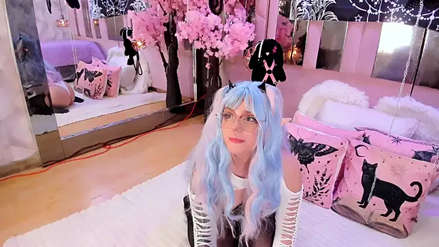 Snapshot of BizzyNoar chatting on December 2025 05:58:02 AM BizzyNoar online show from December 2025 05:58:02 AM