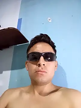 Snapshot of aczinovelez342 chatting on October 2025 03:04:01 AM aczinovelez342 online show from October 2025 03:04:01 AM