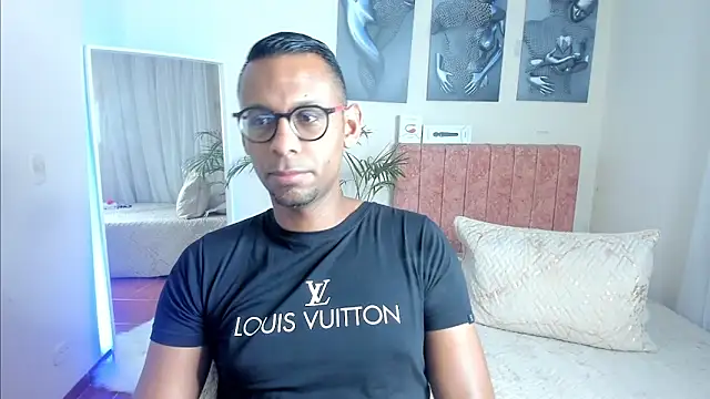 KingEdward  online show from September 2025 10:28:01 AM