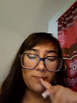 Snapshot of Delycom chatting on September 2025 07:01:01 AM Delycom online show from September 2025 07:01:01 AM