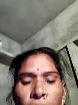 Snapshot of Love_bhabi chatting on December 2025 10:38:02 PM Love bhabi online show from December 2025 10:38:02 PM