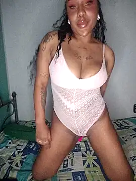 Snapshot of Queen_Amara chatting on February 2026 03:50:01 AM Queen Amara online show from February 2026 03:50:01 AM