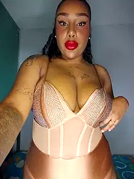 Snapshot of Queen_Amara chatting on March 2026 04:07:02 AM Queen Amara online show from March 2026 04:07:02 AM