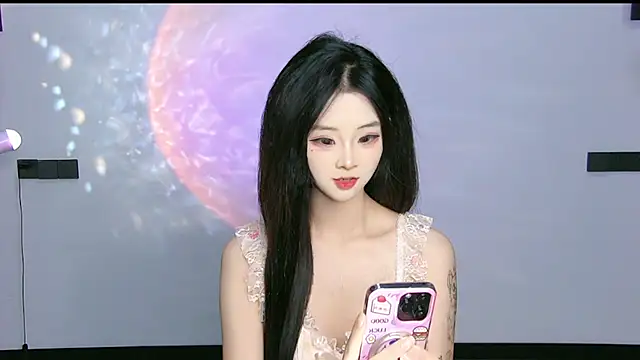 Snapshot of queen-001 chatting on August 2026 12:36:02 PM queen-001 online show from August 2026 12:36:02 PM