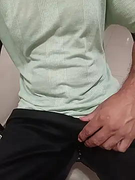 Snapshot of Gallo001 chatting on February 2026 12:19:02 AM Gallo001 online show from February 2026 12:19:02 AM