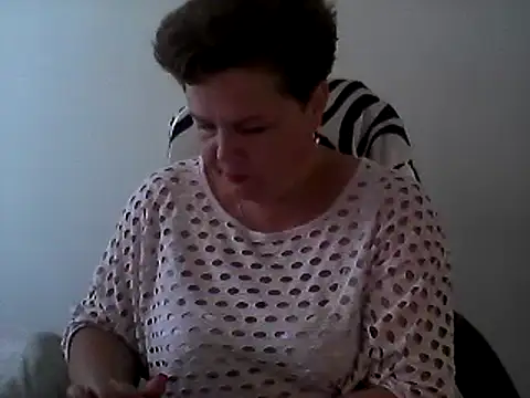 Snapshot of EllaLove2277 chatting on September 2025 01:33:01 PM EllaLove2277 online show from September 2025 01:33:01 PM