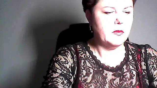 Snapshot of EllaLove2277 chatting on October 2025 05:24:01 PM EllaLove2277 online show from October 2025 05:24:01 PM