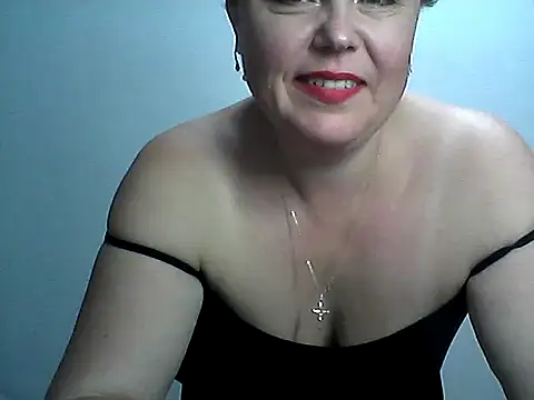 Snapshot of EllaLove2277 chatting on November 2025 05:36:02 PM EllaLove2277 online show from November 2025 05:36:02 PM