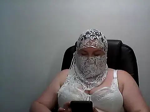 EllaLove2277 online show from June 2026 10:25:01 AM