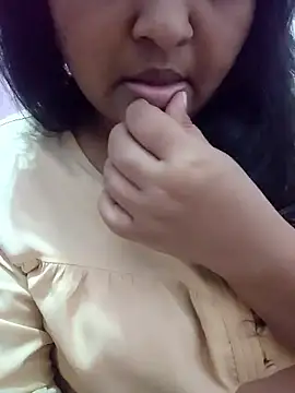 bitch-horny online show from October 2025 03:10:01 PM