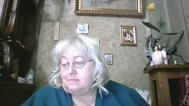 Snapshot of Lala-Love56 chatting on April 2026 11:49:01 PM Lala-Love56 online show from April 2026 11:49:01 PM