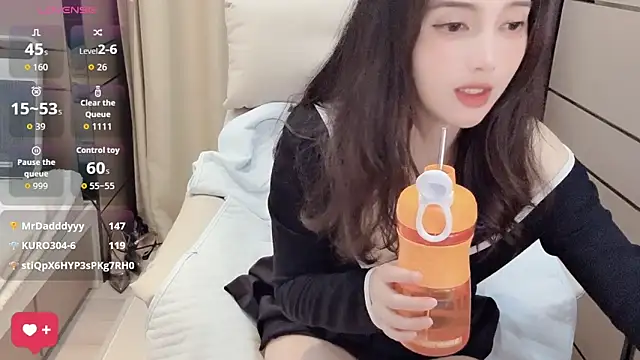 Snapshot of _Ling_Ling chatting on November 2025 04:12:02 PM Ling Ling online show from November 2025 04:12:02 PM