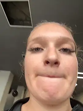 Snapshot of Bellatrisssaa chatting on September 2025 11:26:01 AM Bellatrisssaa online show from September 2025 11:26:01 AM