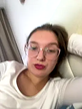 Snapshot of Bellatrisssaa chatting on November 2025 11:33:02 AM Bellatrisssaa online show from November 2025 11:33:02 AM