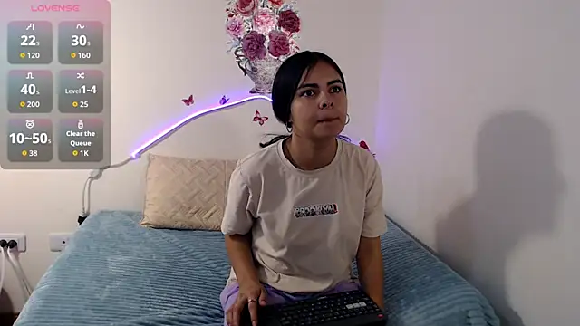 Snapshot of Valeryxs chatting on October 2025 07:20:02 PM Valeryxs online show from October 2025 07:20:02 PM