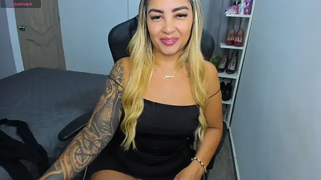 Snapshot of NicolPorto chatting on September 2025 11:23:02 AM NicolPorto online show from September 2025 11:23:02 AM