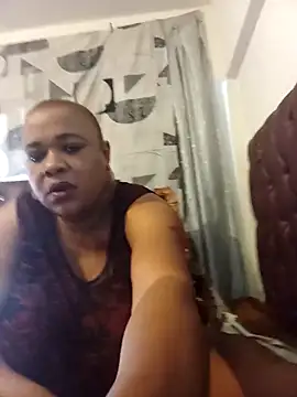 Snapshot of BUSTY_QUEEEN chatting on September 2025 11:10:02 AM BUSTY QUEEEN online show from September 2025 11:10:02 AM