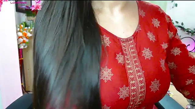 WildDimpi 0 online show from December 2025 06:15:01 PM