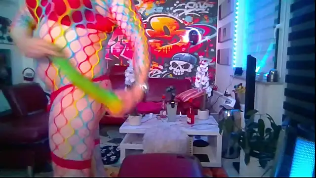 Snapshot of hellgirl1980 chatting on May 2026 02:41:01 AM hellgirl1980 online show from May 2026 02:41:01 AM