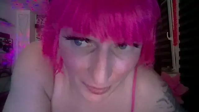hellgirl1980 online show from July 2026 12:53:02 AM