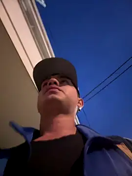 Snapshot of lonewolt chatting on September 2025 10:27:01 AM lonewolt online show from September 2025 10:27:01 AM