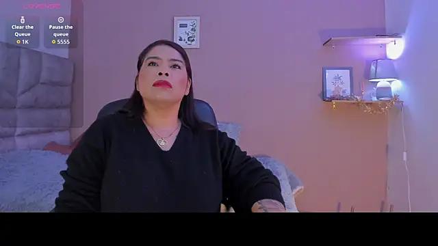 Snapshot of roselyn_caprice chatting on September 2025 09:03:02 AM roselyn caprice online show from September 2025 09:03:02 AM