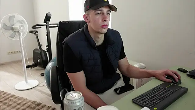 Ryan Dozer online show from May 2026 05:56:02 AM