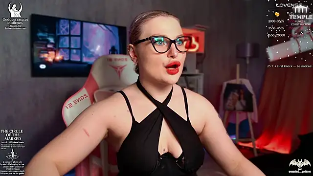 Snapshot of Wounded_Goddess_ chatting on December 2025 03:18:02 PM Wounded Goddess online show from December 2025 03:18:02 PM