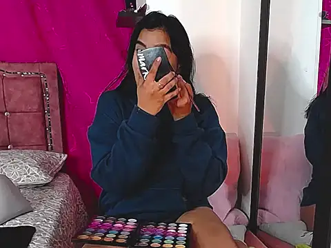 charlottekiss99 online show from September 2025 11:44:01 AM