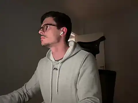 Snapshot of gabemodel chatting on November 2025 12:22:02 AM gabemodel online show from November 2025 12:22:02 AM