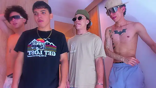 Snapshot of Latin_White_Boys chatting on September 2025 06:02:02 AM Latin White Boys online show from September 2025 06:02:02 AM