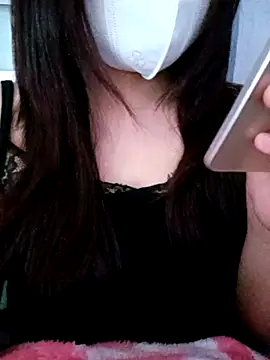 Miu-u online show from September 2025 04:30:01 PM