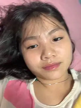 Snapshot of Emlyly-18 chatting on September 2025 11:13:02 AM Emlyly-18 online show from September 2025 11:13:02 AM