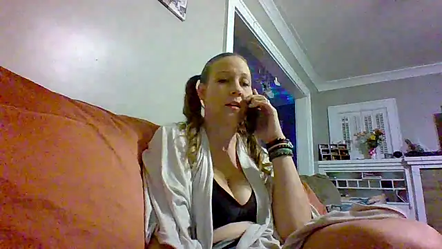 Snapshot of chickandherdick chatting on October 2025 05:02:02 AM chickandherdick online show from October 2025 05:02:02 AM