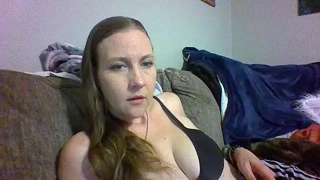 Snapshot of chickandherdick chatting on October 2025 03:32:01 AM chickandherdick online show from October 2025 03:32:01 AM