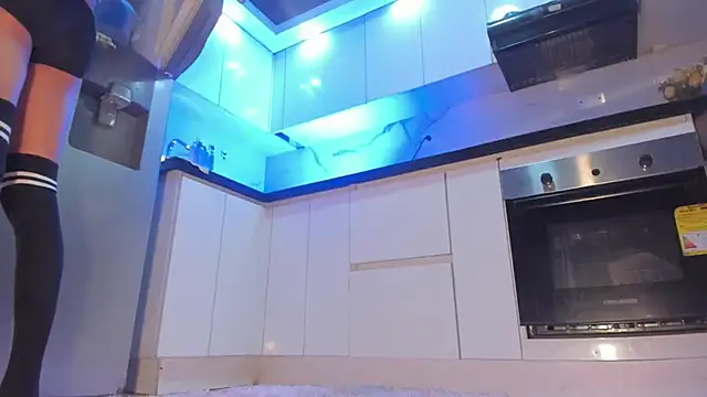 Snapshot of Nikkita_Dragon chatting on September 2025 10:04:01 PM Nikkita Dragon online show from September 2025 10:04:01 PM