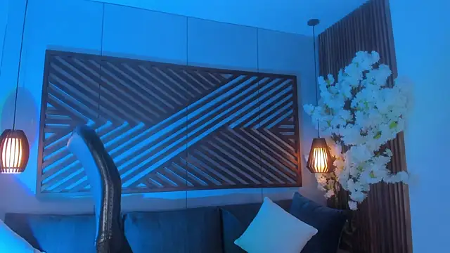 B Wild online show from October 2025 03:30:01 AM