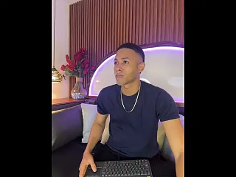 B Wild online show from March 2026 04:34:02 AM