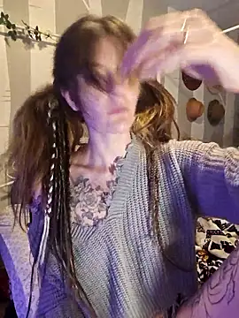 Snapshot of Blossom94 chatting on September 2025 10:48:02 PM Blossom94 online show from September 2025 10:48:02 PM