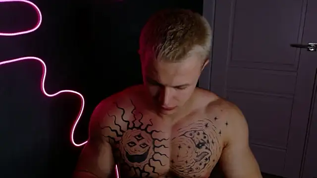 James  Noah online show from October 2025 08:35:01 PM