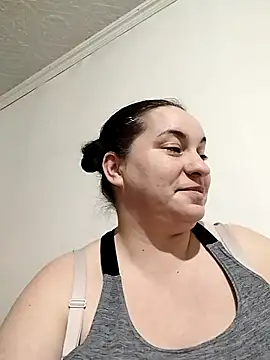 Snapshot of Brunetytka chatting on February 2026 04:40:01 PM Brunetytka online show from February 2026 04:40:01 PM