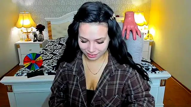 Snapshot of OmniaSher chatting on November 2025 10:15:01 AM OmniaSher online show from November 2025 10:15:01 AM